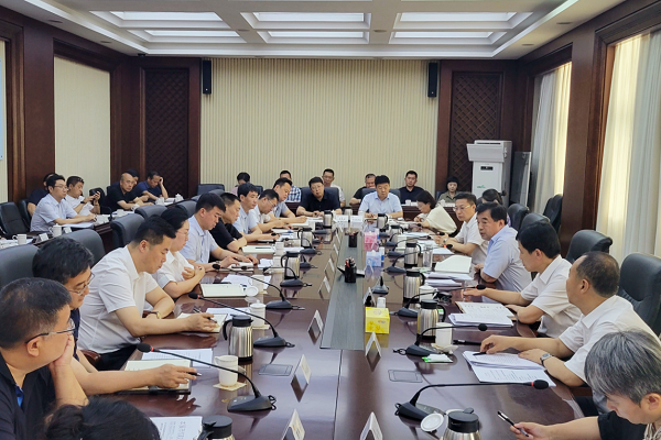 我市召开全面振兴新突破三年行动指挥部第四次会议暨“六个年”活动调度会议