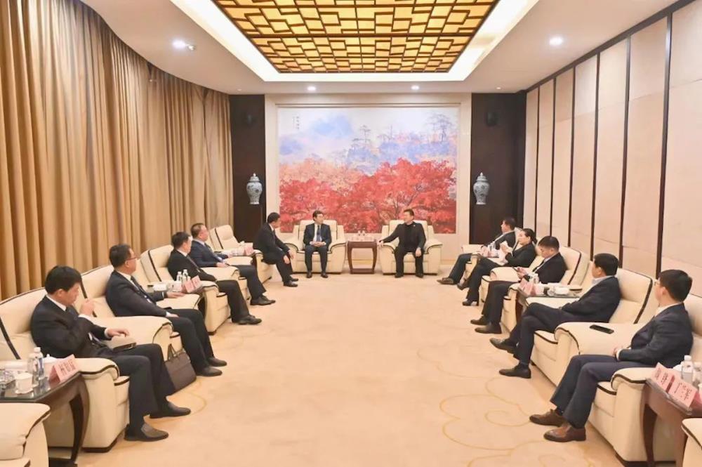 吴澜吴世民先后会见商会负责人代表和民营企业家