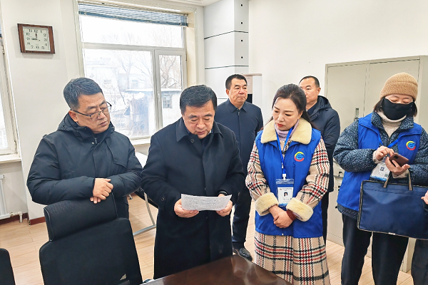 吴世民深入明山区专题调研指导“五经普”工作