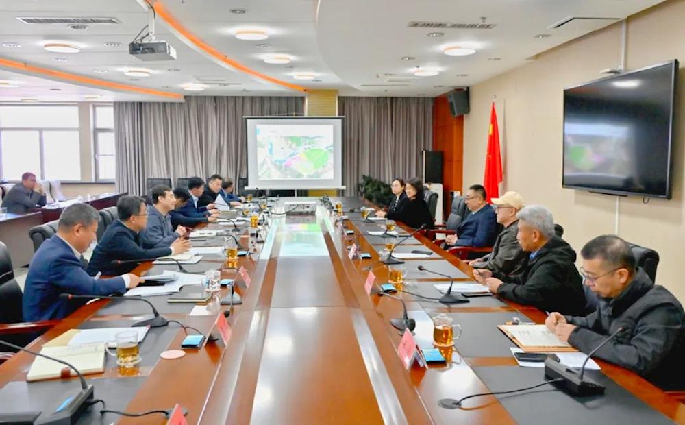 我市与辽篮俱乐部举行文体旅融合项目洽谈会