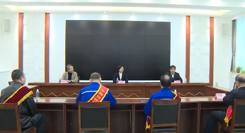 市总工会召开劳模工匠代表座谈会